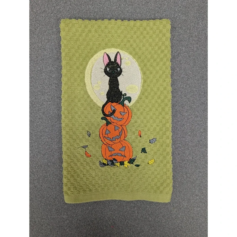 Black Cat 3 Pumpkins Fall Halloween Thanksgiving Kitchen Bath Bar Hand Towel